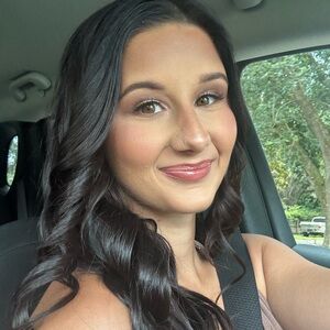 Meet your Posher, LEXI